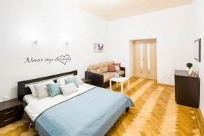 Отель Bright and cozy apart with balcony  Львов
